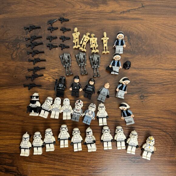 LEGO Star Wars Minifigure Lot: Stormtroopers, Snowtroopers, Clone Droids Weapons - Picture 1 of 5